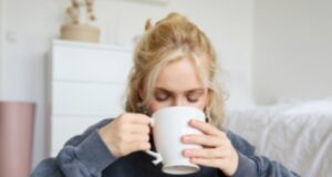 Кардиолозите велат дека сите треба почесто да пиеме топол напиток