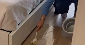 Исчистете ги фугите на подот и вратете го нивниот оригинален сјај со една ефикасна состојка