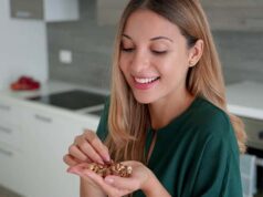 Шест причини зошто треба да јадете ореви секое утро