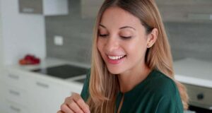 Шест причини зошто треба да јадете ореви секое утро