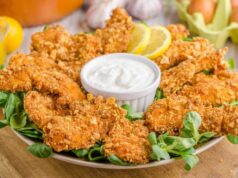 Заборавете на јајцата и брашното: Рецепт за најкрцкаво пилешко кое е готово за 10 минути