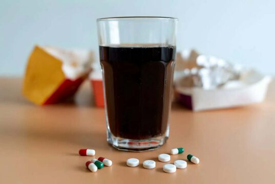 Само една чаша од овој сок пред спиење има моќ да ги ублажи болките во зглобовите и да го подобри сонот!