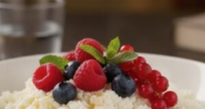 Нутриционисти: Јадете го ова пред спиење ако често се будите во текот на ноќта