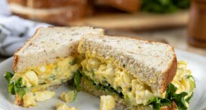 Салата од јајца од 3 состојки