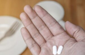 Лекарите предупредуваат: Некои апчиња треба да се земаат само на празен стомак