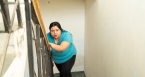 Без здив при качување по скали? Лекарите го открија моментот кога телото испраќа алармен сигнал