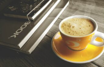 Тахикардија после пиење кафе? Кардиолозите објаснуваат зошто и кога може да биде опасно