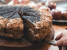 Посна торта од плазма со афион: Брзо се прави и исчезнува од чинијата уште побрзо