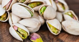 Ужина што ја менува крвната слика: Го намалува холестеролот и крвниот притисок – една шака дневно е доволна