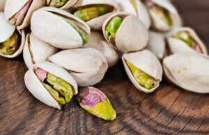 Ужина што ја менува крвната слика: Го намалува холестеролот и крвниот притисок – една шака дневно е доволна