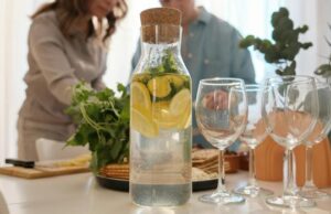 6 здрави пијалоци за слабеење кои не се вода