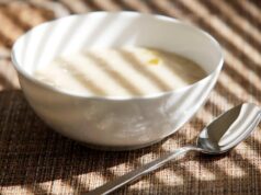 ГИ ЧИСТИ ЦРЕВАТА КАКО МЕТЛА, ОТПАДОТ ИЗЛЕГУВА ВЕДНАШ! Појадок од 3 состојки кој ги отстранува сите наслаги, веднаш станува полесен