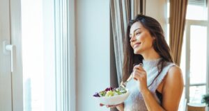 Најдобрата салата што ги чисти цревата