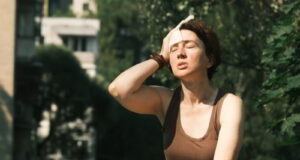 Пулсот скока над 100 на +35 степени: Телото испраќа аларм, а овие 4 чекори помагаат веднаш