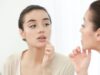 Херпесот на усните постојано се враќа: Еве што го предизвикува и како да ги ублажите симптомите