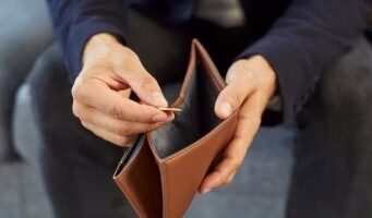 Синдром на сиромаштија: 6 навики кои ги продолжуваат финансиските проблеми