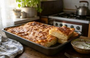 Пита со павлака и готови кори е готова за кратко време, а е повкусна и од пекарницата